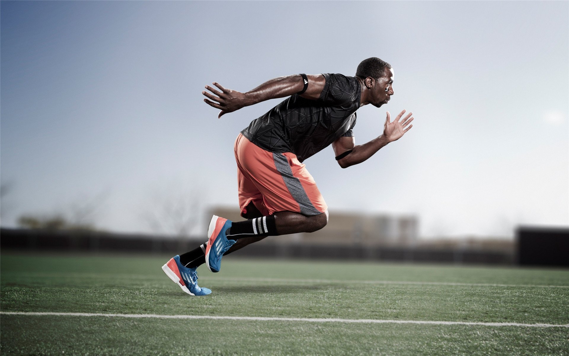 “武汉马拉松赛：谁能打破传统，赢得金牌？”